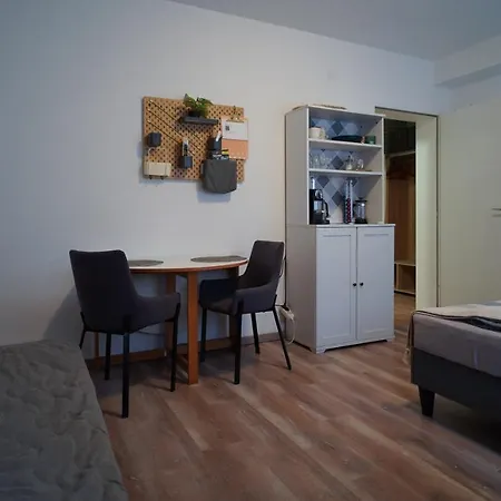 Kleines Souterrain Apartment direkt am Park Wiesbaden Exterior foto